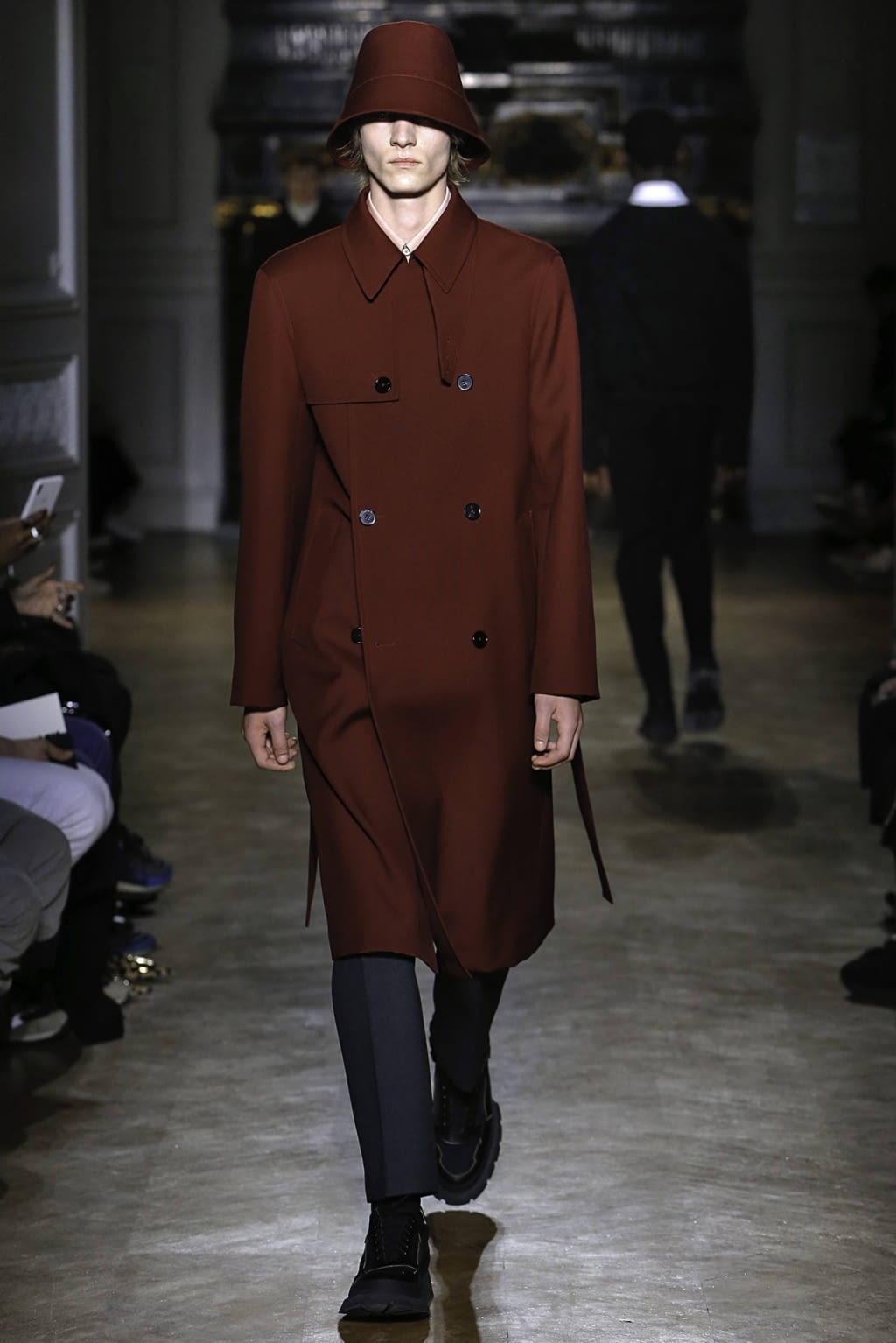 Fashion Week Paris Fall/Winter 2019 look 9 from the Jil Sander collection menswear