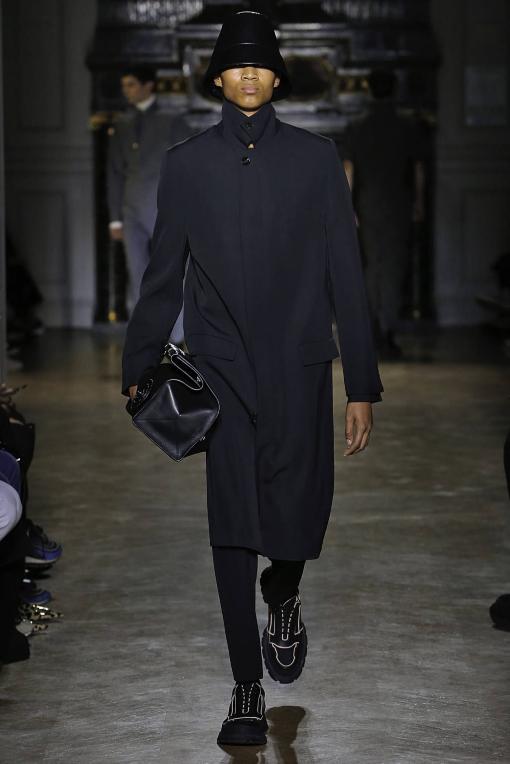Fashion Week Paris Fall/Winter 2019 look 14 from the Jil Sander collection 男装