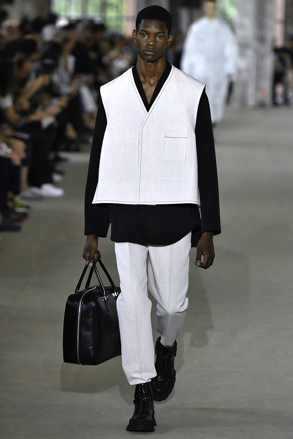 Fashion Week Paris Spring/Summer 2020 look 32 from the Jil Sander collection menswear