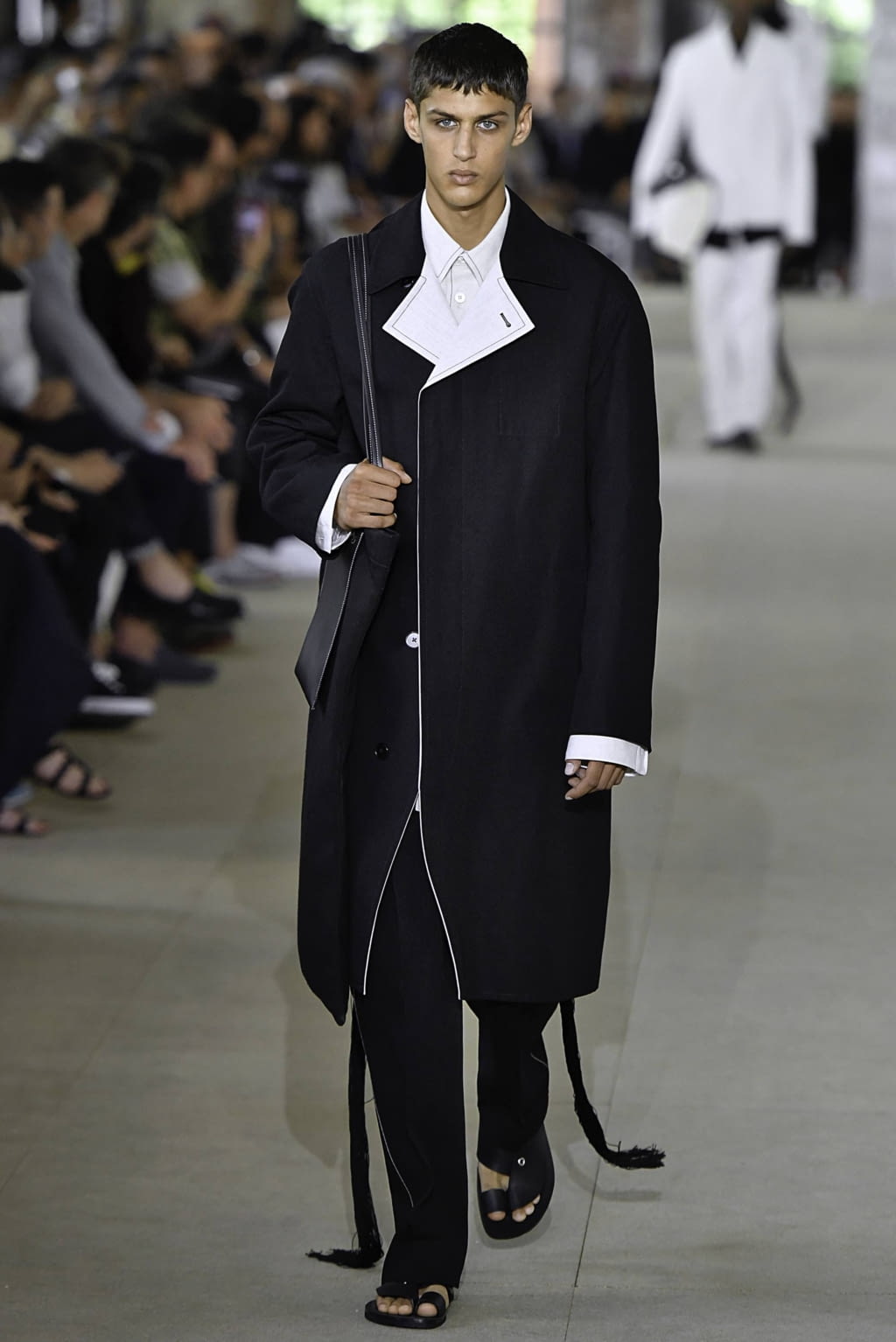 Fashion Week Paris Spring/Summer 2020 look 38 from the Jil Sander collection 男装