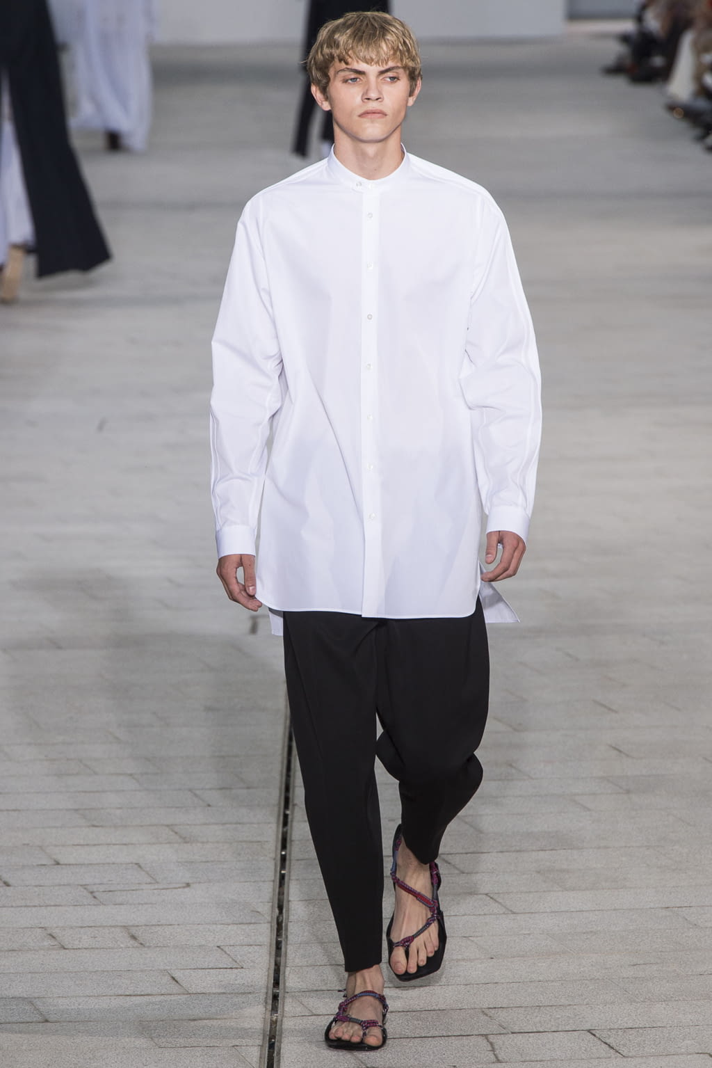 Fashion Week Milan Spring/Summer 2018 look 5 from the Jil Sander collection womenswear