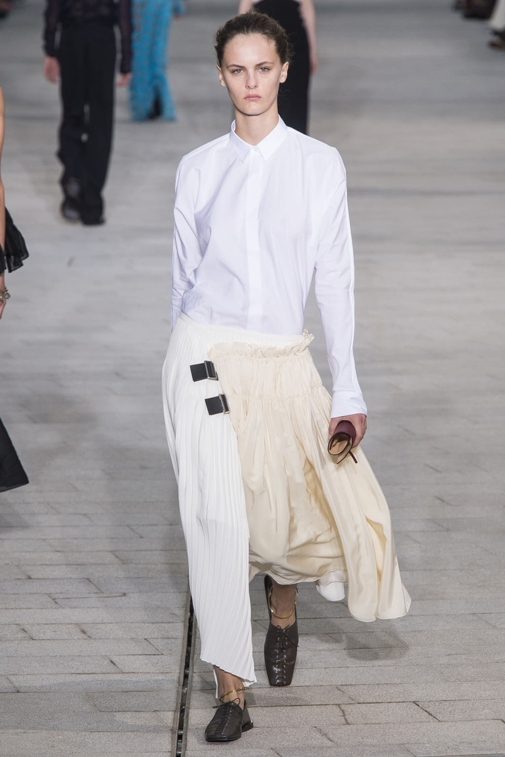 Fashion Week Milan Spring/Summer 2018 look 27 from the Jil Sander collection womenswear