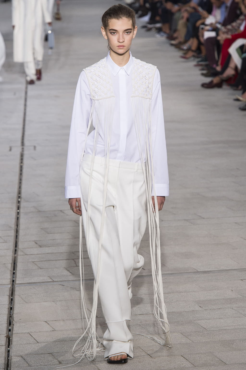 Fashion Week Milan Spring/Summer 2018 look 40 from the Jil Sander collection womenswear