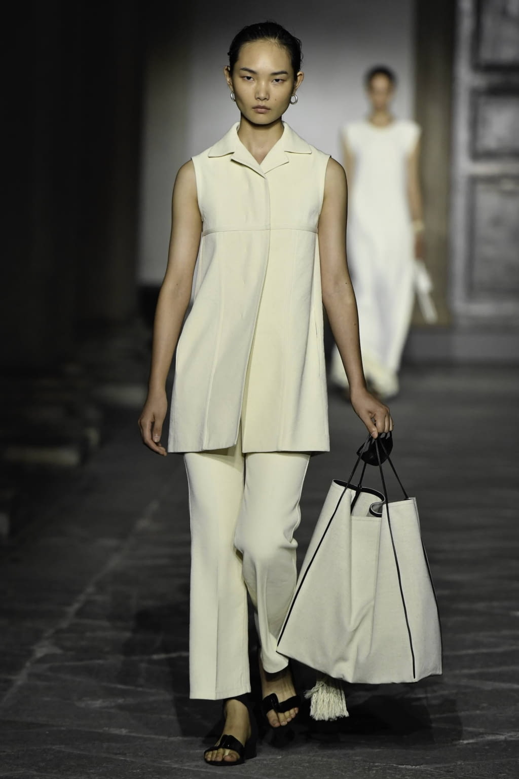 Fashion Week Milan Spring/Summer 2020 look 48 from the Jil Sander collection womenswear