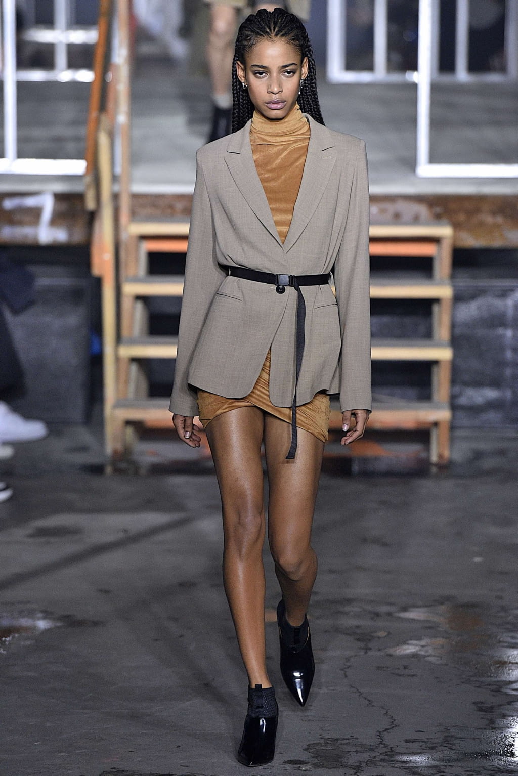 Fashion Week New York Fall/Winter 2019 look 12 from the John Elliott collection 女装