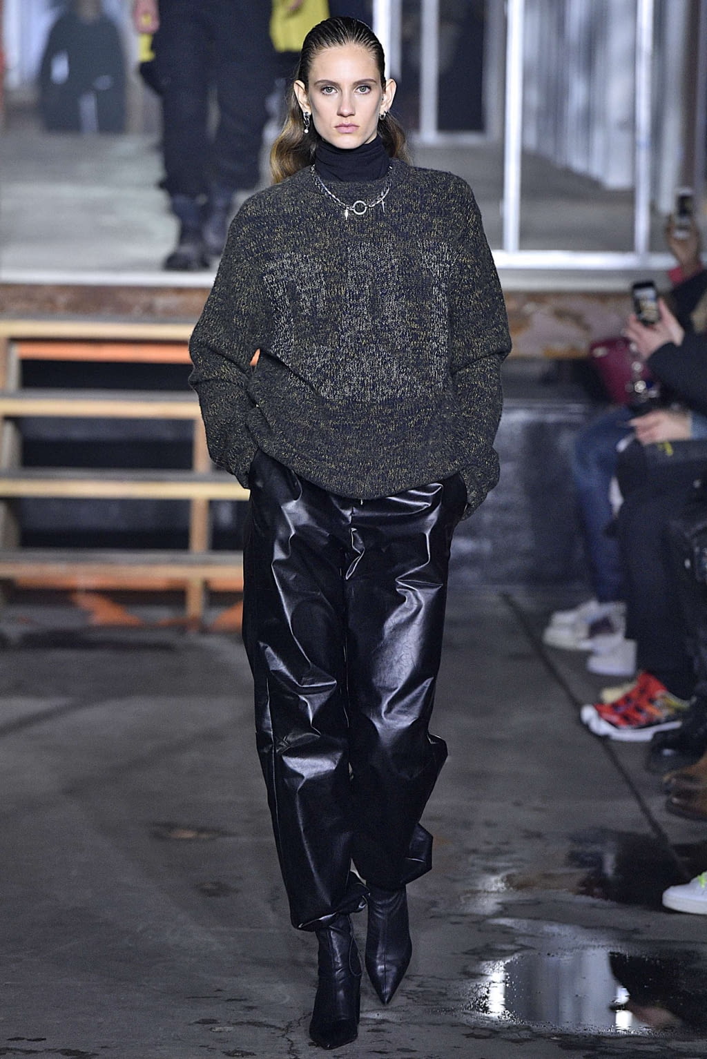 Fashion Week New York Fall/Winter 2019 look 37 from the John Elliott collection 女装