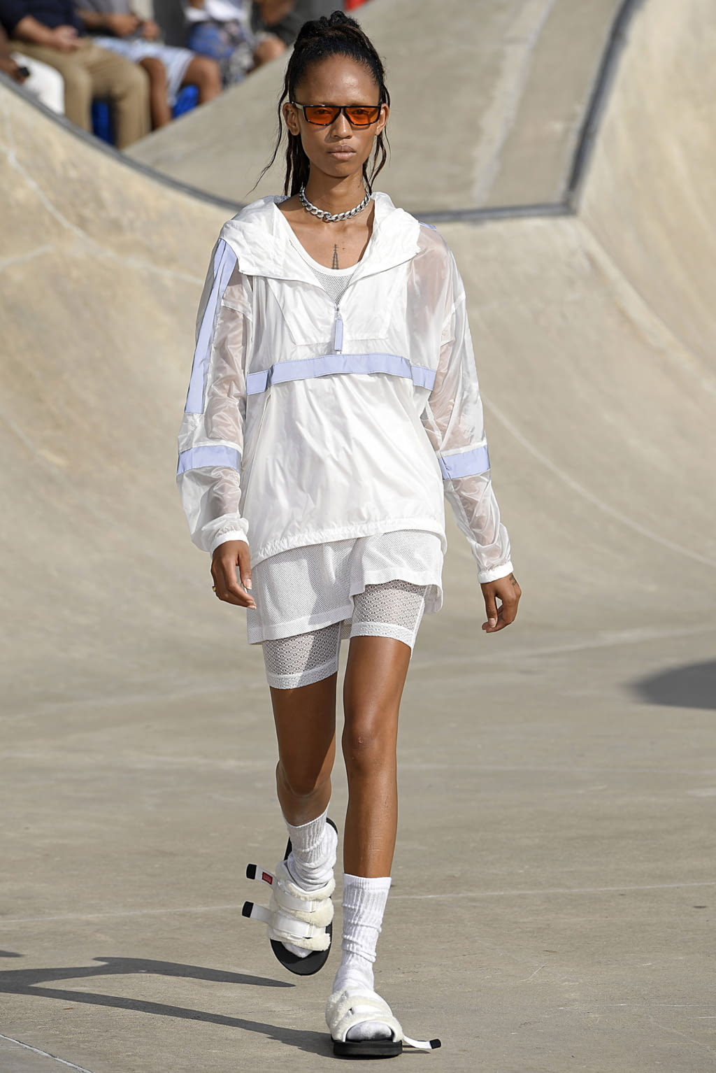Fashion Week New York Spring/Summer 2019 look 1 from the John Elliott collection 女装