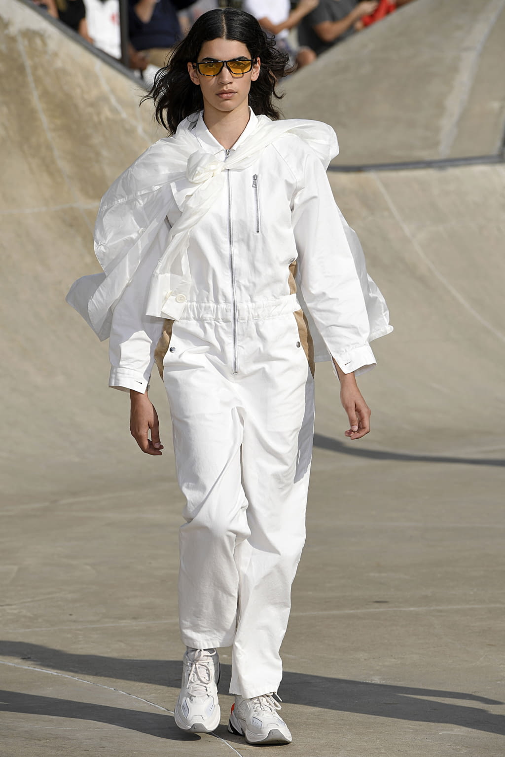 Fashion Week New York Spring/Summer 2019 look 6 from the John Elliott collection 女装