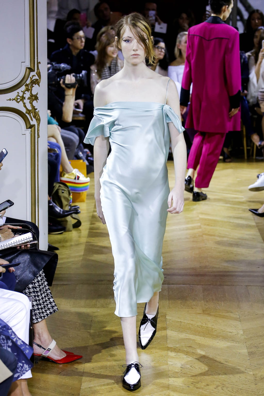 Fashion Week Paris Spring/Summer 2018 look 23 de la collection John Galliano womenswear