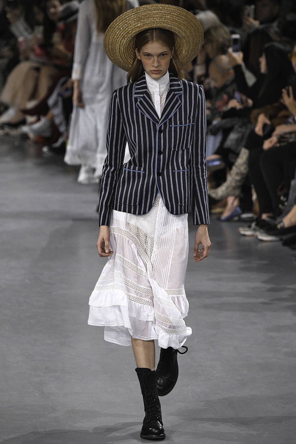 Fashion Week Paris Spring/Summer 2019 look 8 de la collection John Galliano womenswear