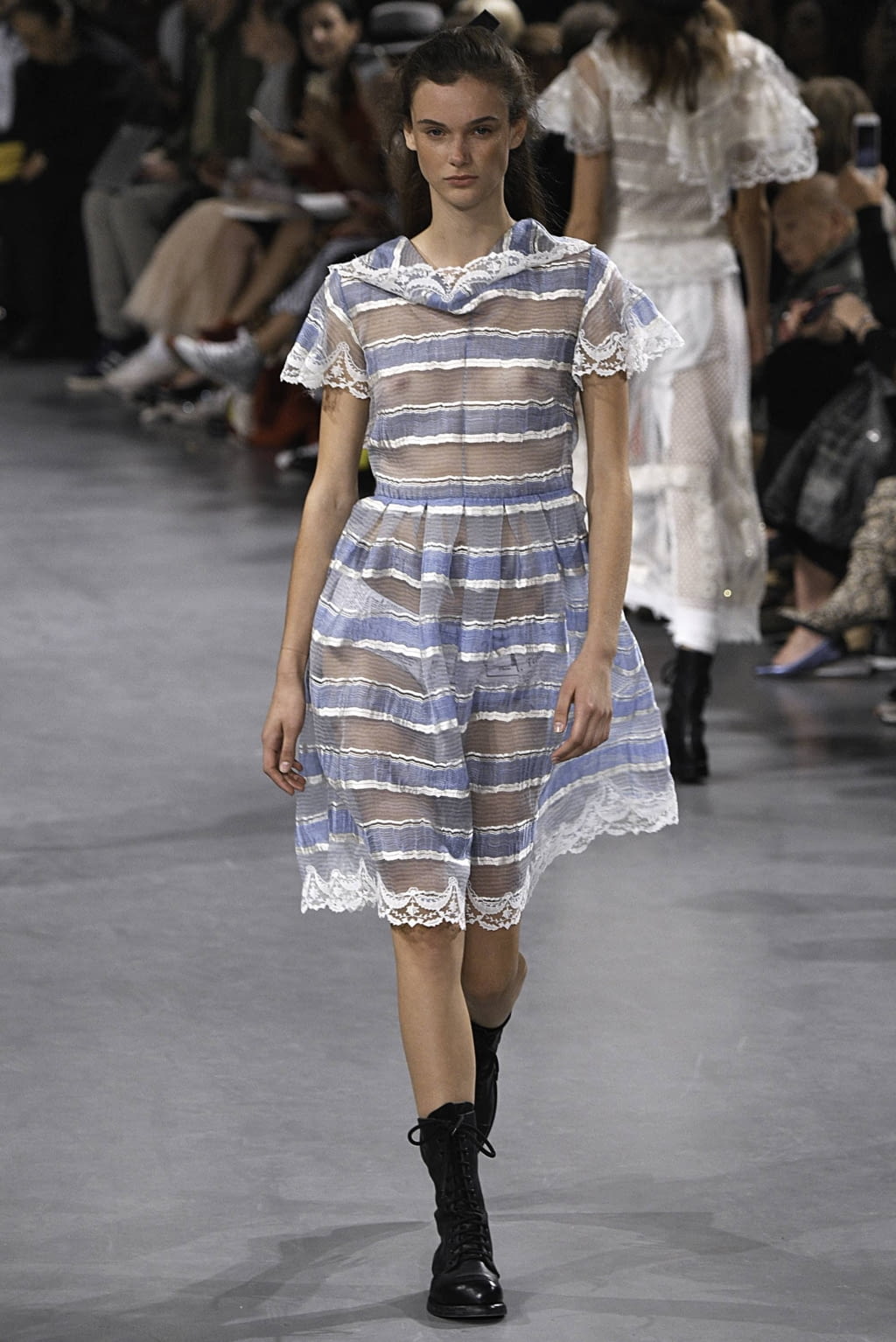 Fashion Week Paris Spring/Summer 2019 look 33 de la collection John Galliano womenswear