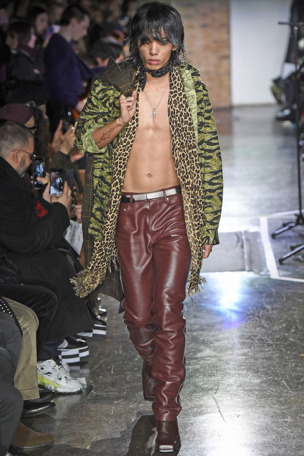 Fashion Week London Fall/Winter 2019 look 4 from the John Lawrence Sullivan collection 男装