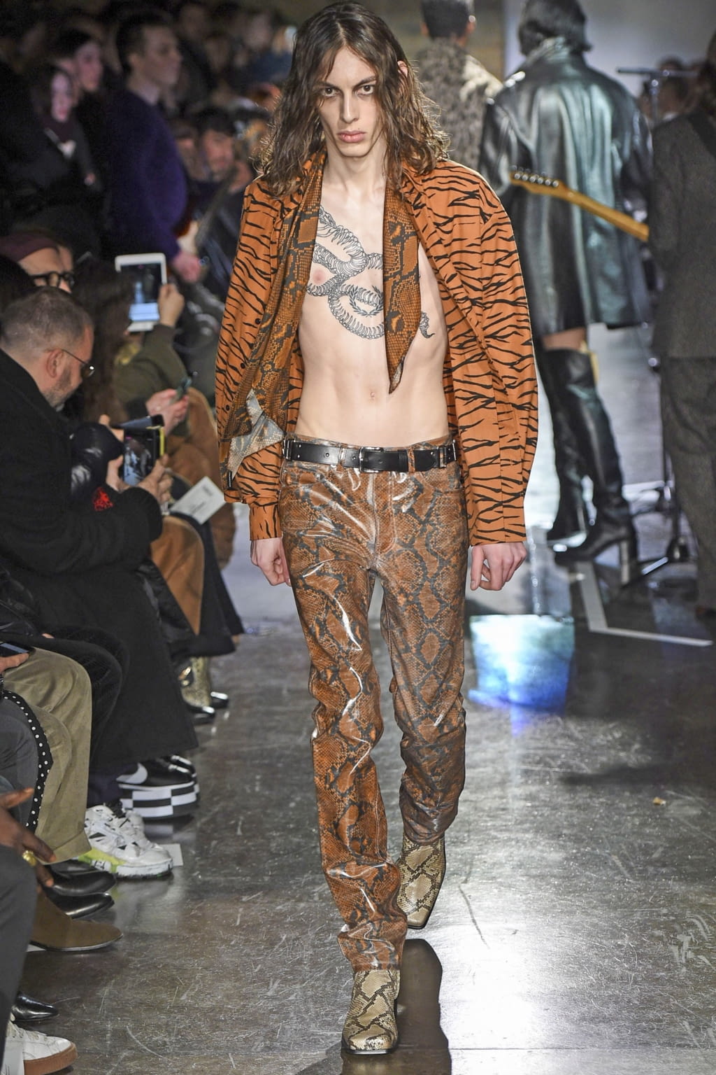 Fashion Week London Fall/Winter 2019 look 17 from the John Lawrence Sullivan collection 男装