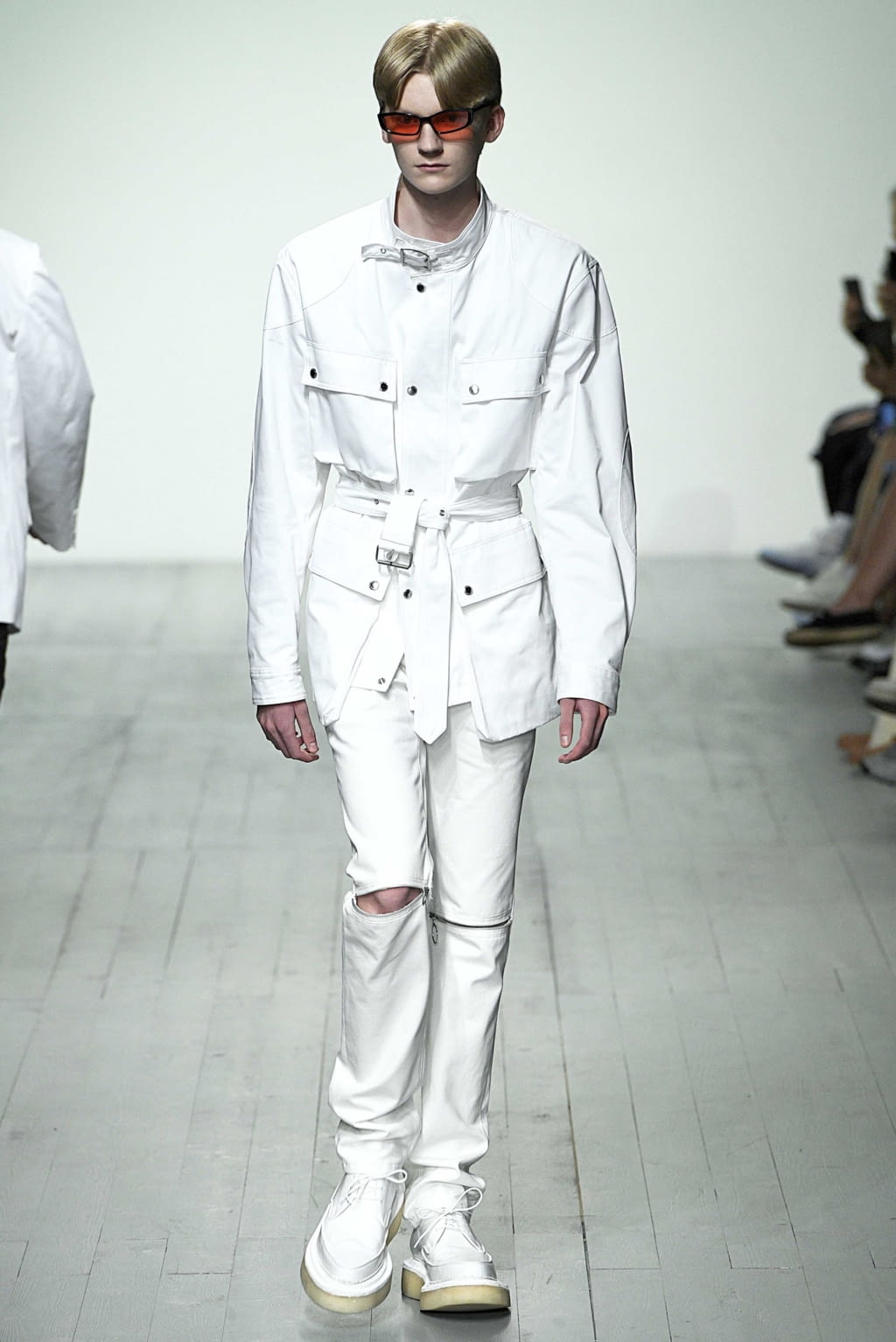 Fashion Week London Spring/Summer 2019 look 2 from the John Lawrence Sullivan collection menswear