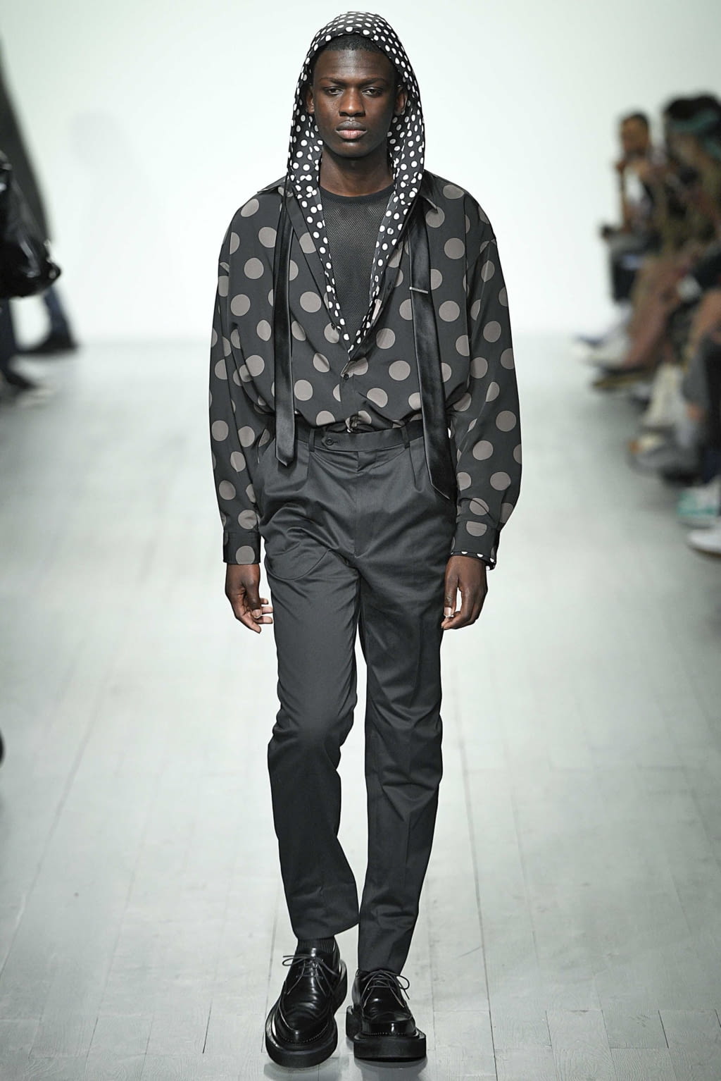 Fashion Week London Spring/Summer 2019 look 24 from the John Lawrence Sullivan collection menswear