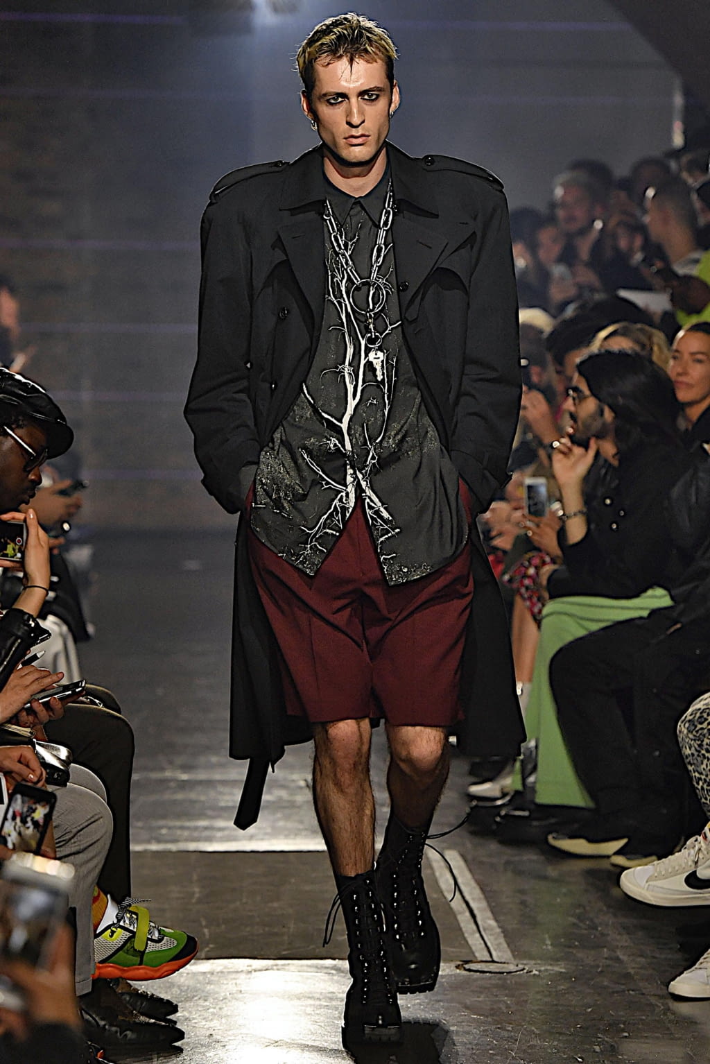 Fashion Week London Spring/Summer 2020 look 1 from the John Lawrence Sullivan collection menswear