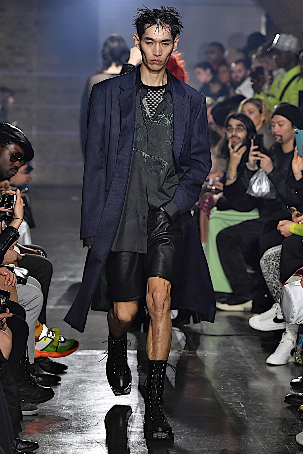 Fashion Week London Spring/Summer 2020 look 5 from the John Lawrence Sullivan collection 男装