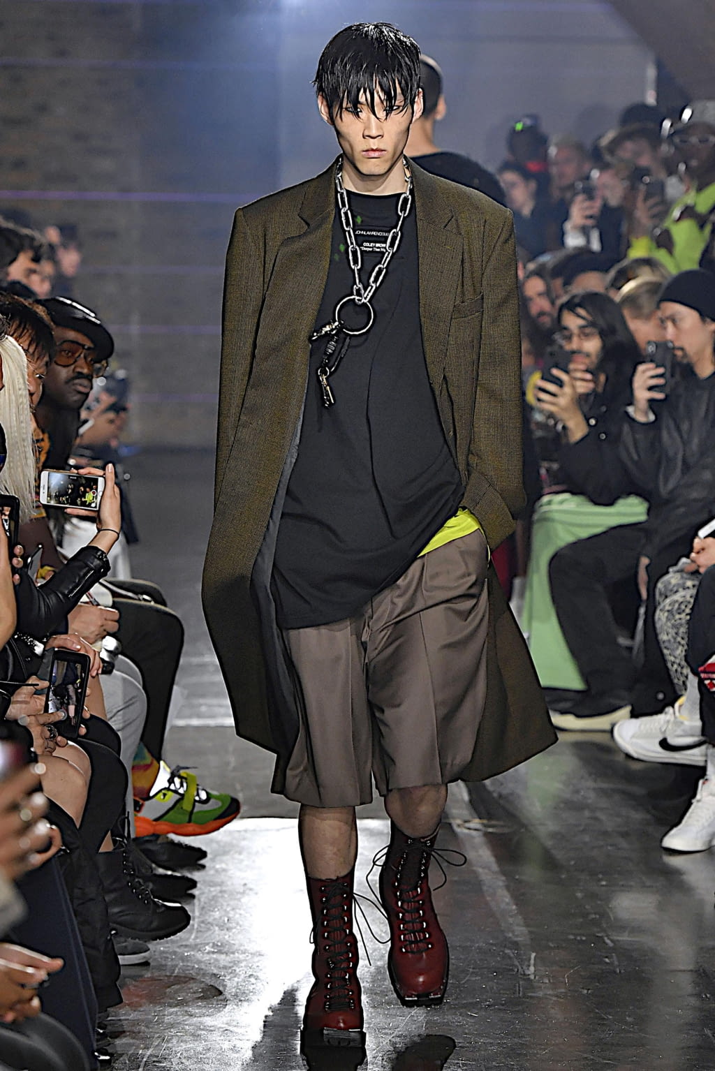 Fashion Week London Spring/Summer 2020 look 10 from the John Lawrence Sullivan collection 男装