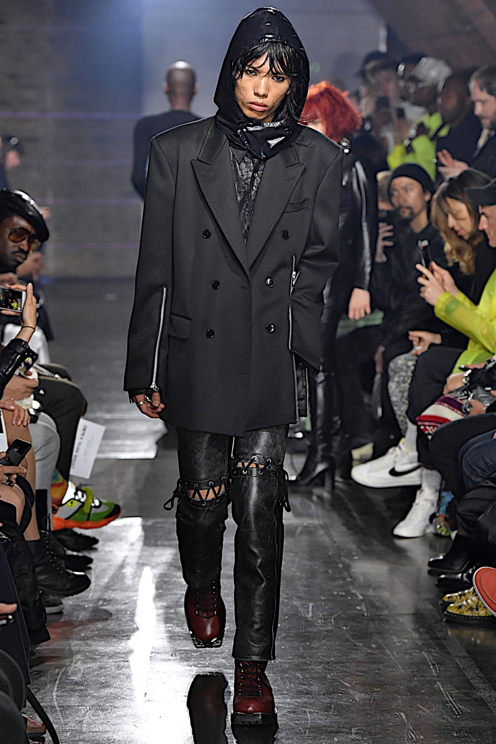 Fashion Week London Spring/Summer 2020 look 13 from the John Lawrence Sullivan collection 男装