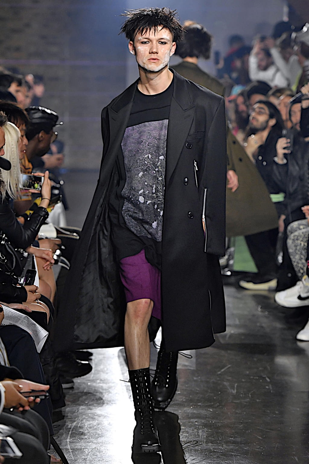 Fashion Week London Spring/Summer 2020 look 20 from the John Lawrence Sullivan collection menswear