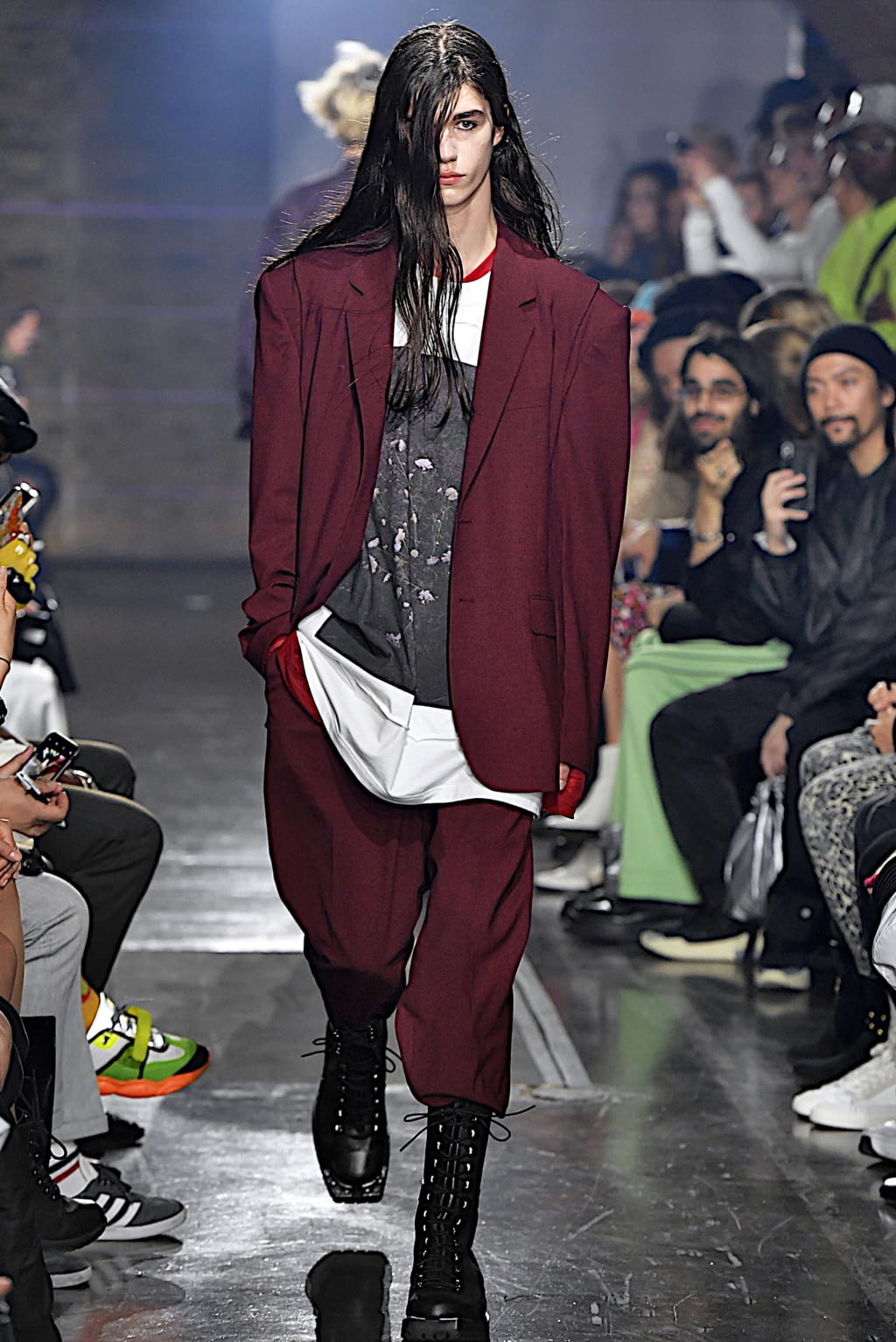 Fashion Week London Spring/Summer 2020 look 23 from the John Lawrence Sullivan collection 男装