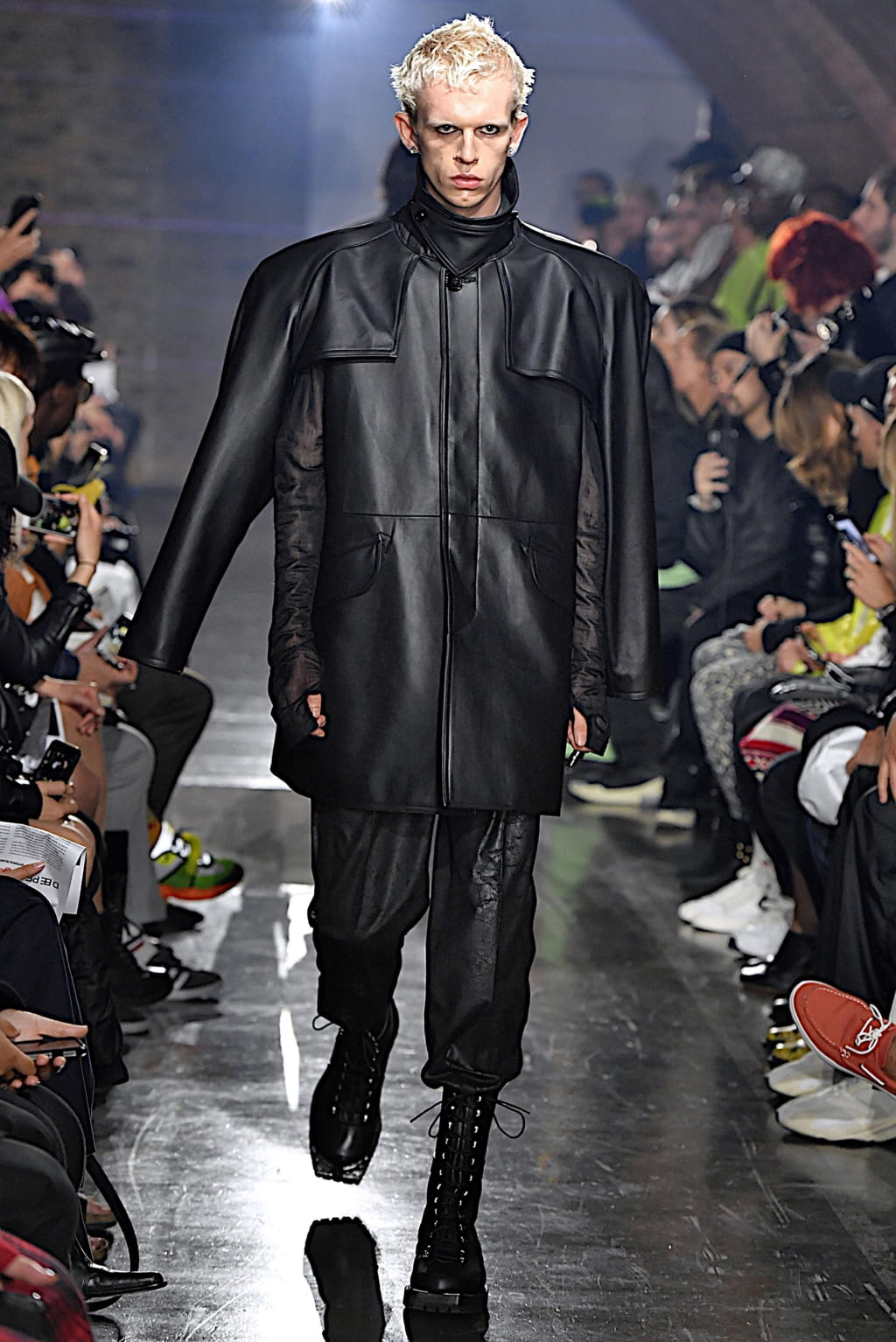 Fashion Week London Spring/Summer 2020 look 25 from the John Lawrence Sullivan collection 男装