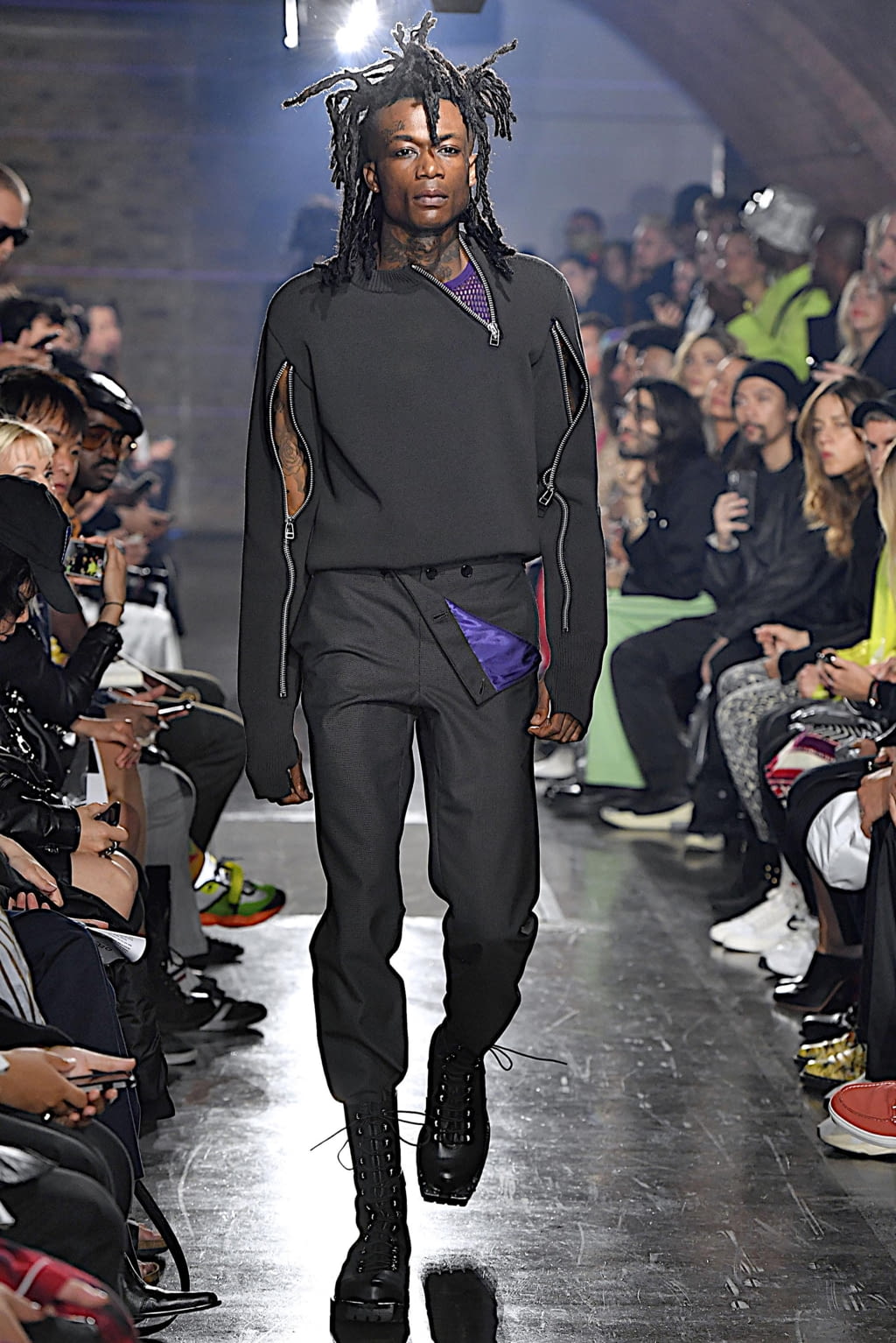 Fashion Week London Spring/Summer 2020 look 29 from the John Lawrence Sullivan collection 男装