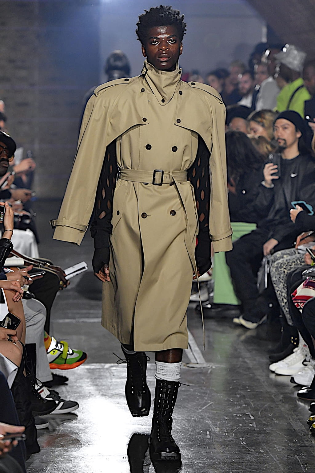 Fashion Week London Spring/Summer 2020 look 32 from the John Lawrence Sullivan collection 男装