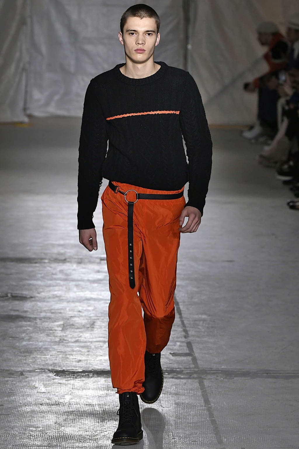 Fashion Week Milan Fall/Winter 2019 look 32 from the John Richmond collection 男装