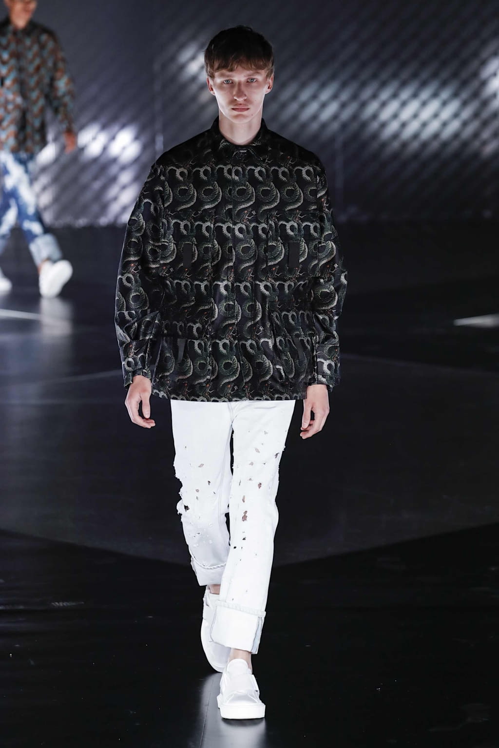 Fashion Week Milan Spring/Summer 2020 look 34 from the John Richmond collection 男装