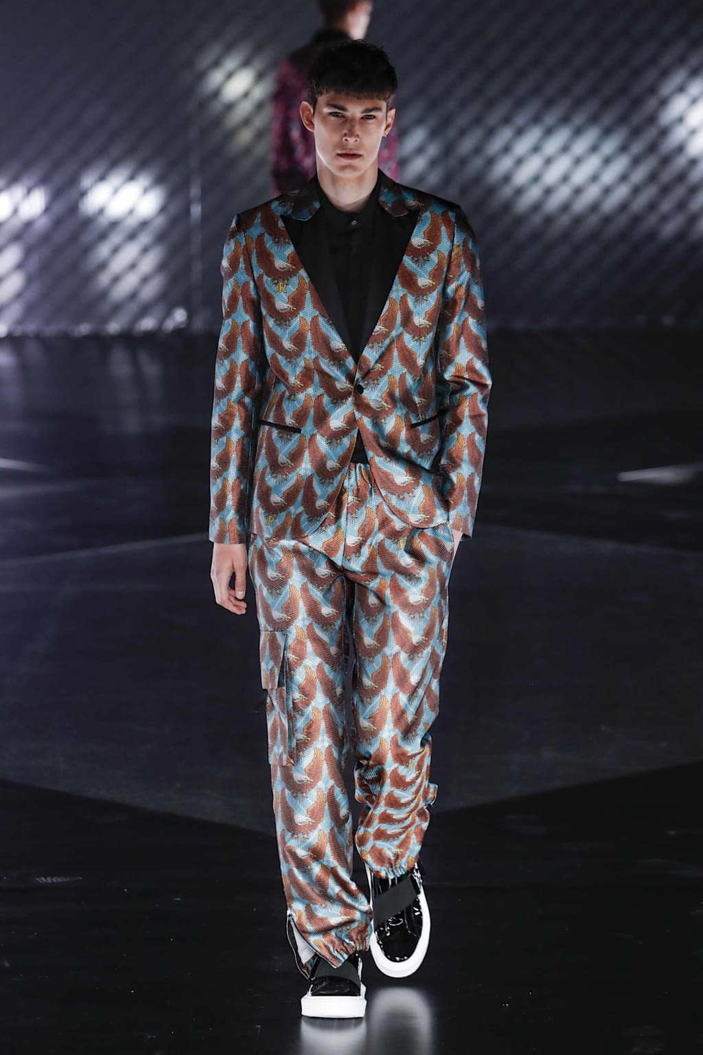 Fashion Week Milan Spring/Summer 2020 look 37 from the John Richmond collection 男装