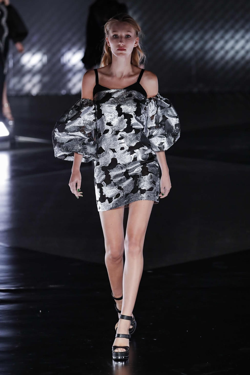 Fashion Week Milan Spring/Summer 2020 look 52 de la collection John Richmond menswear