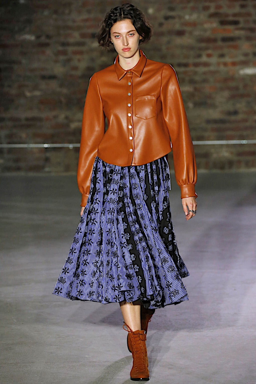 Fashion Week New York Fall/Winter 2019 look 2 from the Jonathan Cohen collection 女装