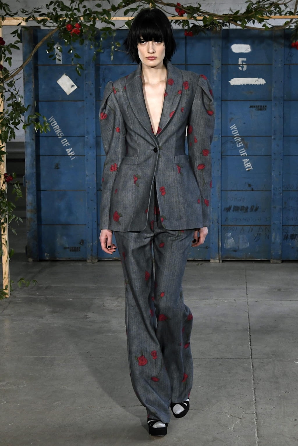 Fashion Week New York Fall/Winter 2020 look 2 from the Jonathan Cohen collection 女装