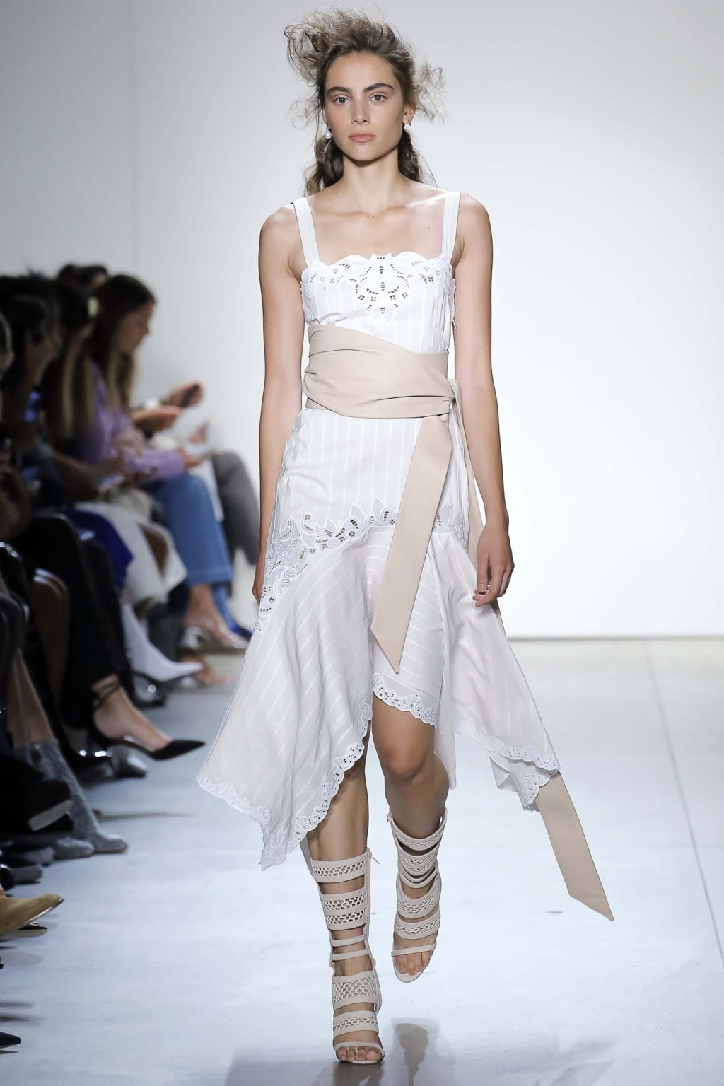 Fashion Week New York Spring/Summer 2018 look 8 from the Simkhai collection womenswear