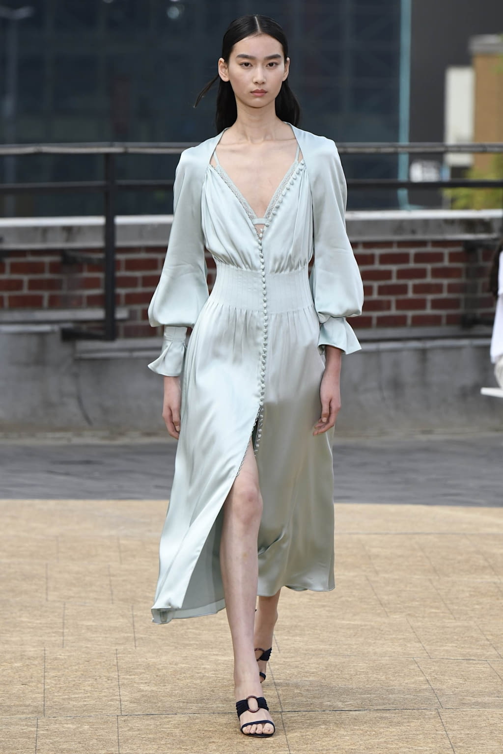 Fashion Week New York Spring/Summer 2020 look 6 from the Simkhai collection womenswear