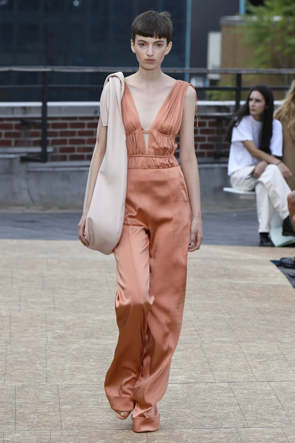 Fashion Week New York Spring/Summer 2020 look 16 from the Simkhai collection womenswear