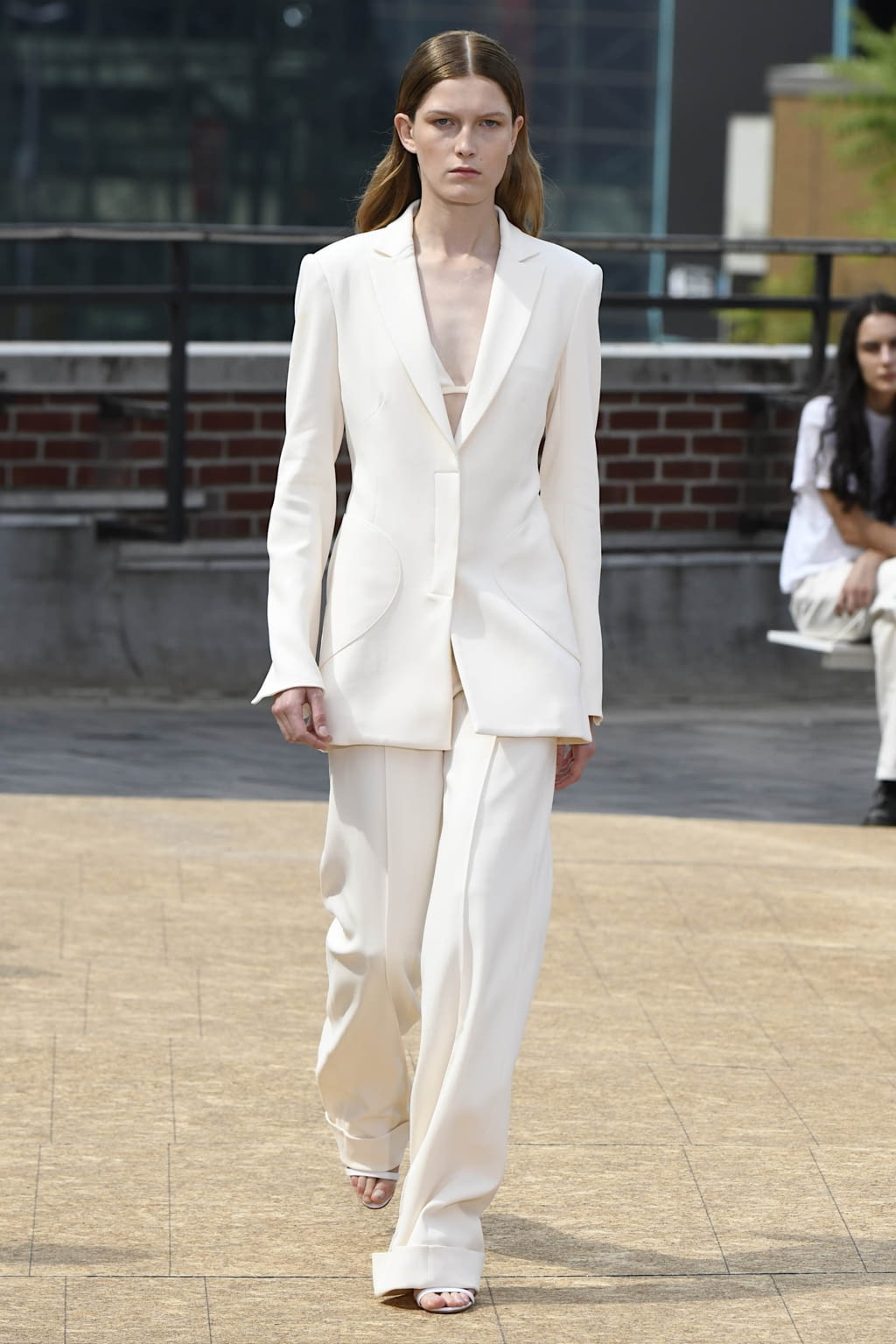 Fashion Week New York Spring/Summer 2020 look 30 from the Simkhai collection 女装