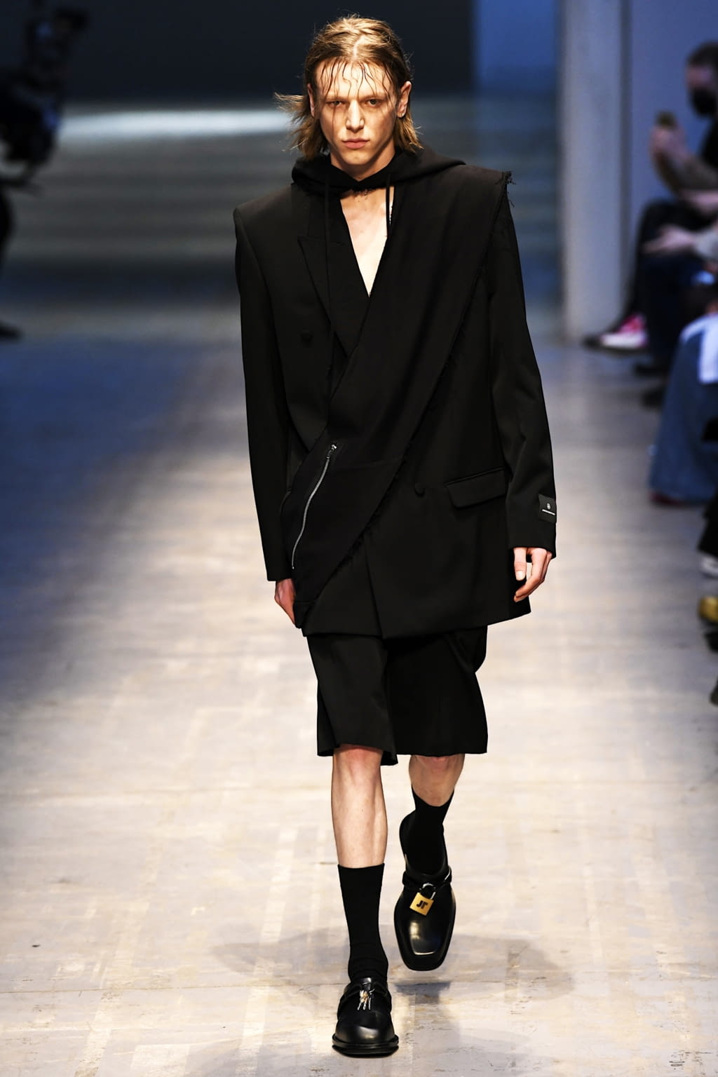 Fashion Week Milan Fall/Winter 2022 look 36 from the Jordanluca collection menswear