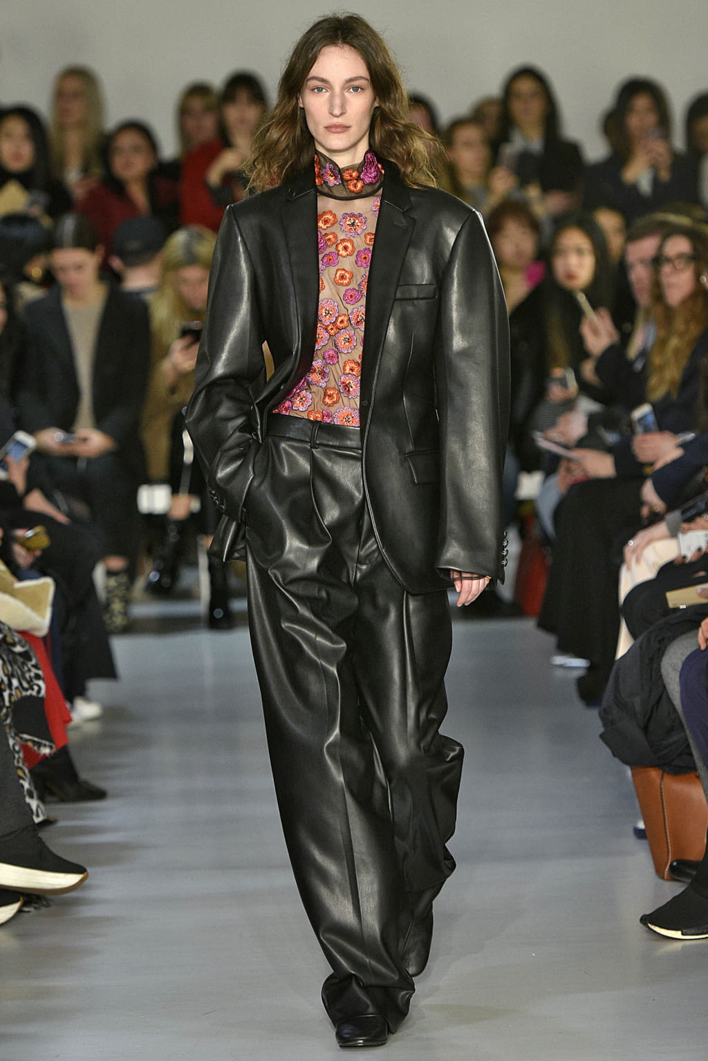Fashion Week London Fall/Winter 2017 look 25 from the Joseph collection 女装