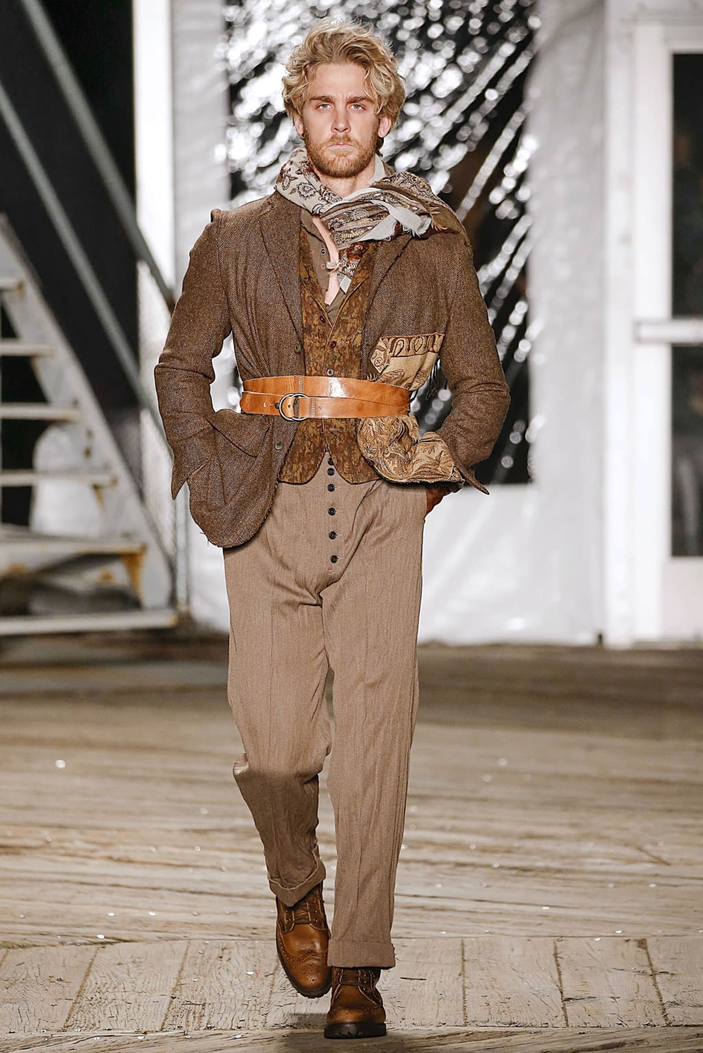 Fashion Week New York Fall/Winter 2019 look 11 from the Joseph Abboud collection menswear