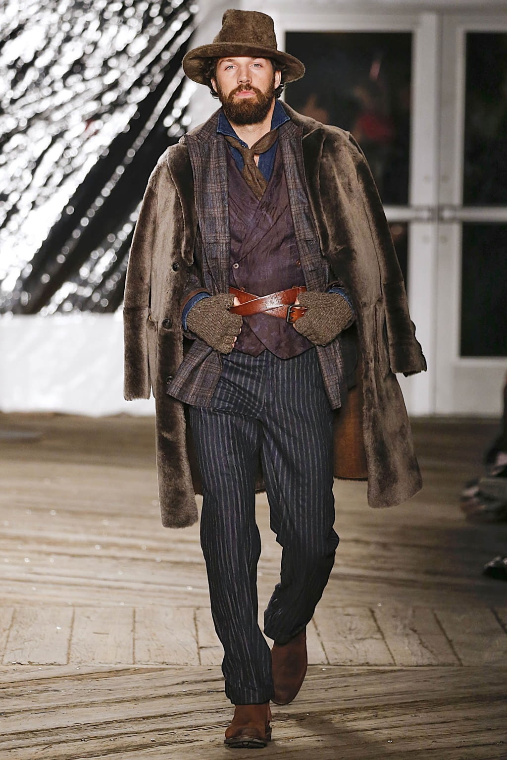 Fashion Week New York Fall/Winter 2019 look 15 from the Joseph Abboud collection menswear