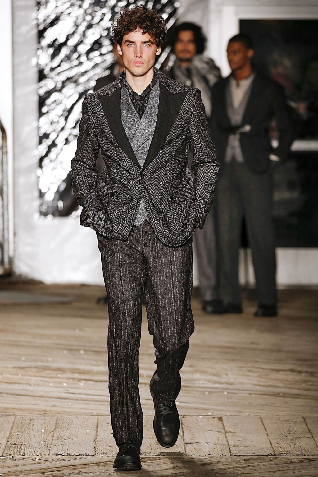 Fashion Week New York Fall/Winter 2019 look 47 from the Joseph Abboud collection 男装
