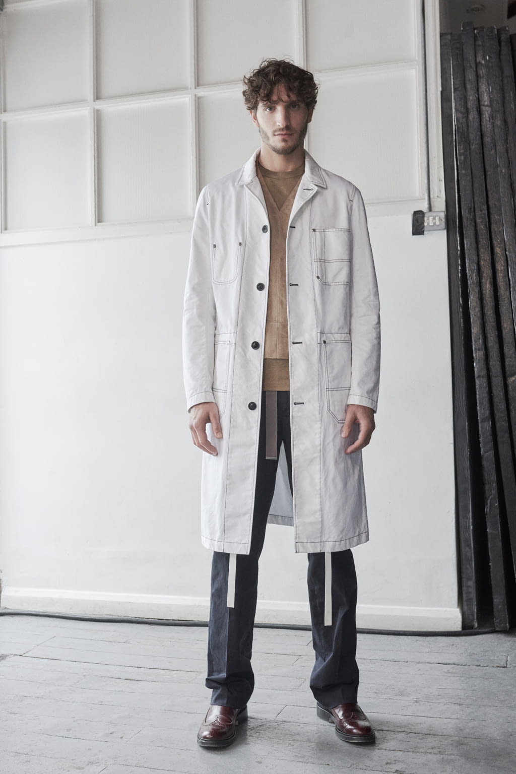 Fashion Week London Spring/Summer 2017 look 1 from the Joseph collection menswear