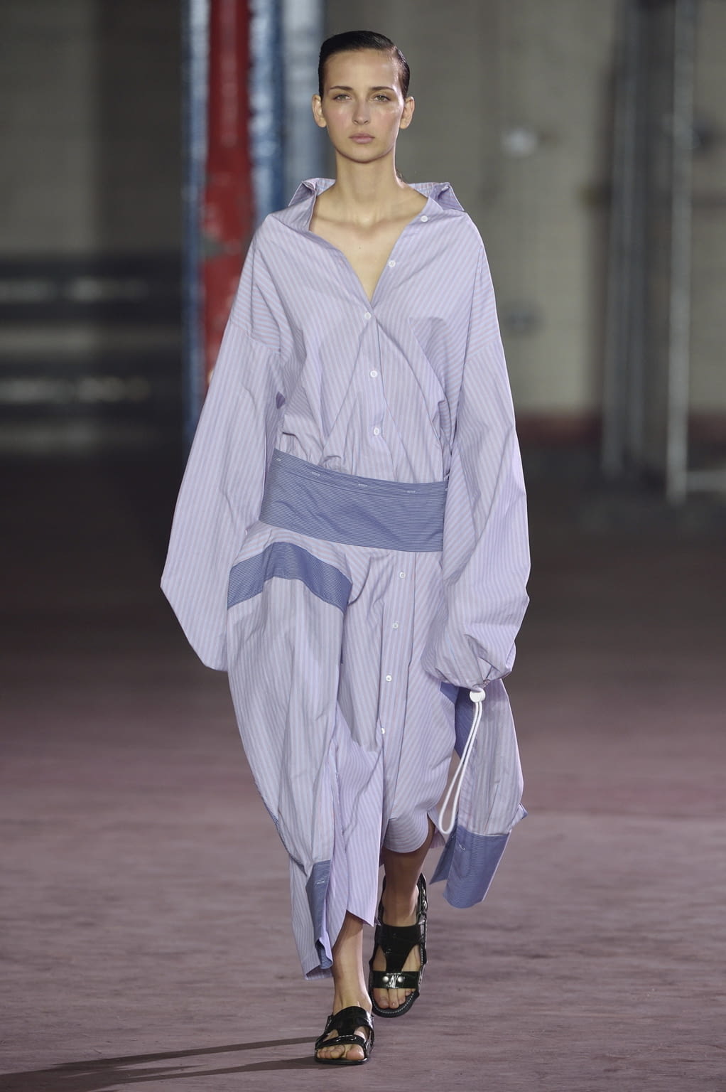 Fashion Week London Spring/Summer 2017 look 14 from the Joseph collection womenswear