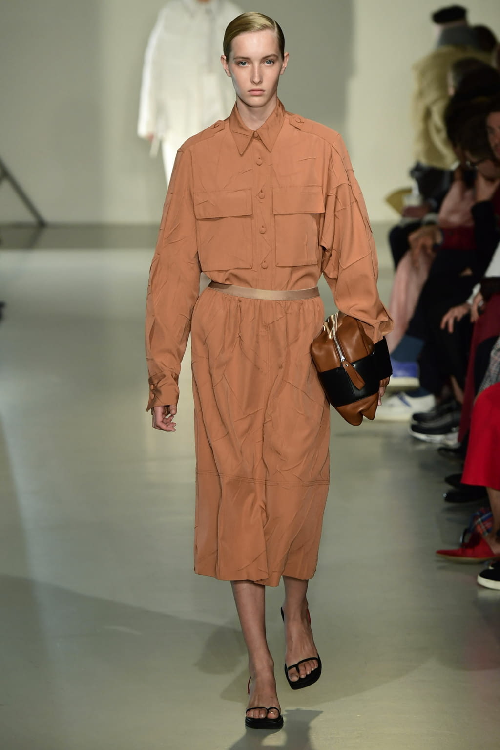 Fashion Week London Spring/Summer 2018 look 3 from the Joseph collection womenswear