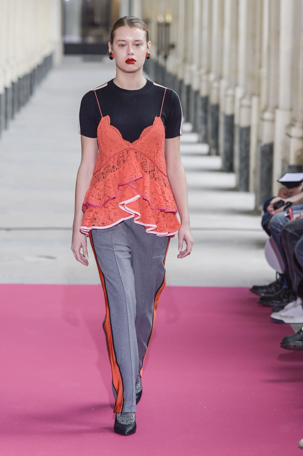 Fashion Week Paris Spring/Summer 2017 look 15 from the Jour/Né collection 女装