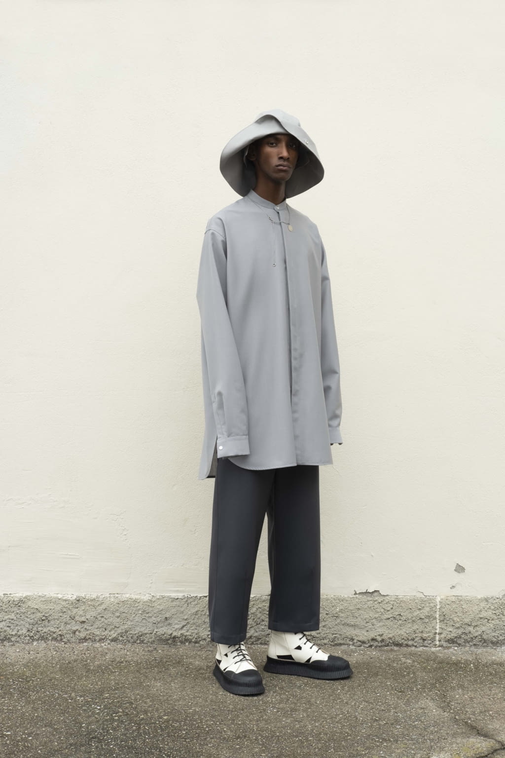 Fashion Week Paris Spring/Summer 2019 look 8 from the Jil Sander collection 男装