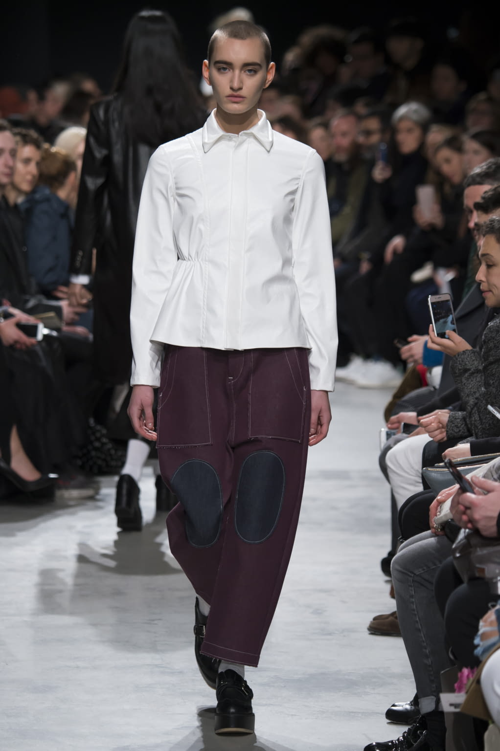 Fashion Week Paris Fall/Winter 2016 look 11 from the Julien David collection 女装