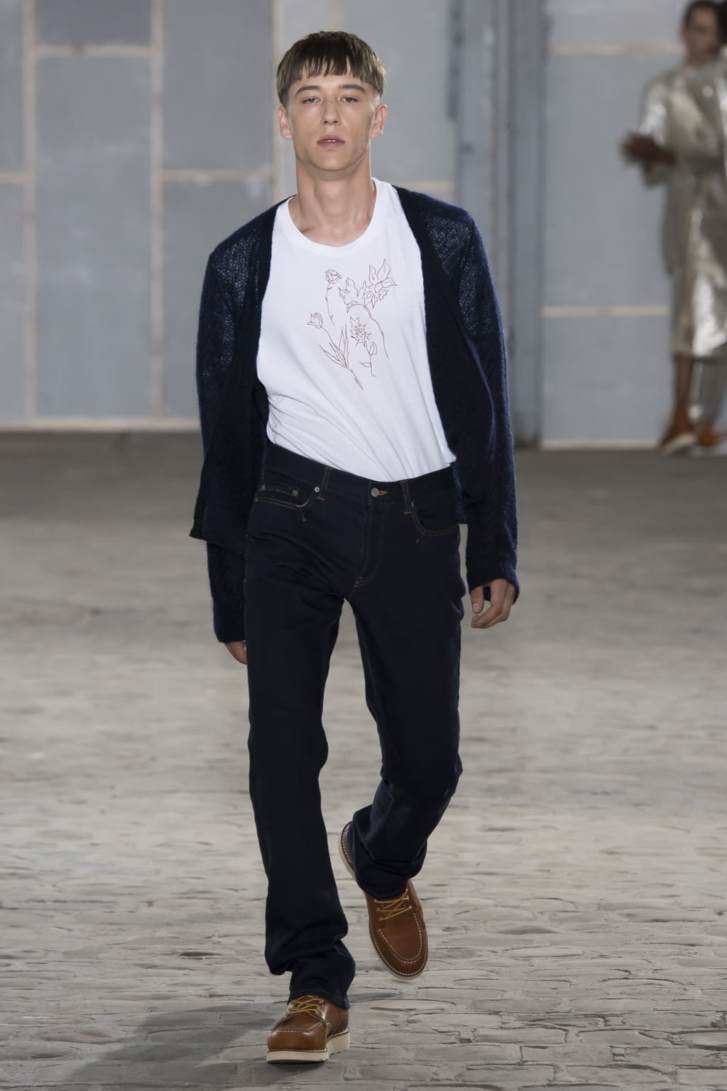 Fashion Week Paris Spring/Summer 2018 look 15 de la collection Julien David menswear